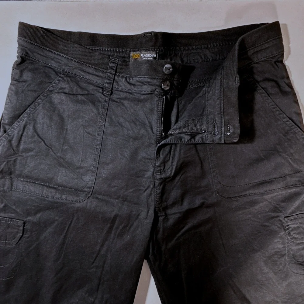 Lee Cargo Shorts Womens 16‎ Black  Relaxed Fit Mid Rise Utility Pocket